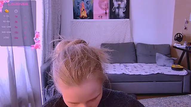 Snapshot of KatiKate chatting on 03.19.25 KatiKate online show from 03.19.25