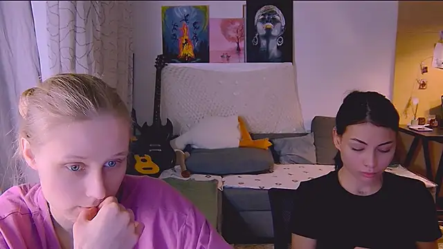 Snapshot of KatiKate chatting on 03.21.25 KatiKate online show from 03.21.25