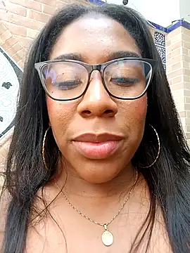 KloheCurvy online show from 01.07.25