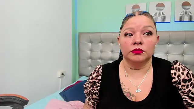 selena castillo online show from 03.05.25