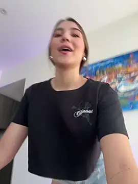 SophieRaily  online show from 02.24.25