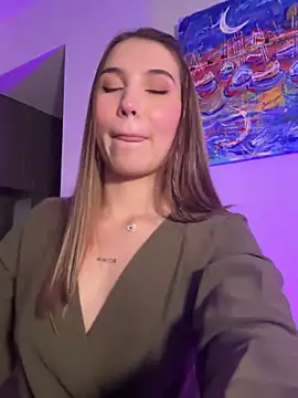 SophieRaily  online show from 02.27.25