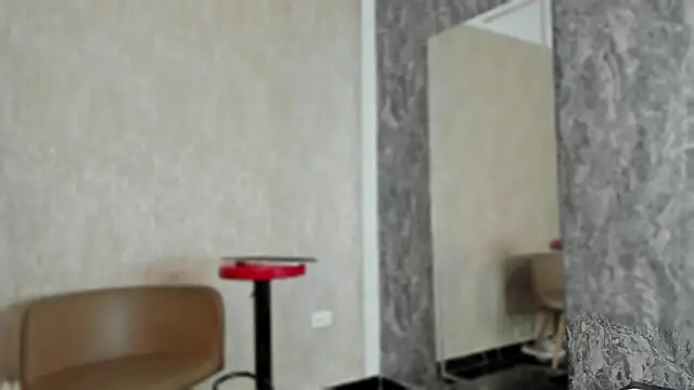 Snapshot of Violetrousse chatting on 03.14.25 Violetrousse online show from 03.14.25