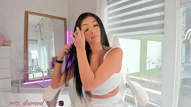 missdiamond  online show from 09.27.25