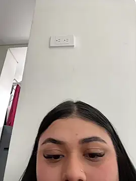 alissonfernandez  online show from 02.01.25