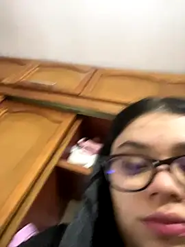 alissonfernandez  online show from 12.05.25