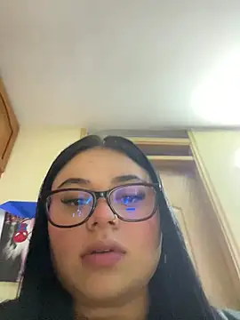 Snapshot of alissonfernandez_ chatting on 02.13.26 alissonfernandez online show from 02.13.26