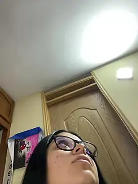 Snapshot of alissonfernandez_ chatting on 02.14.26 alissonfernandez online show from 02.14.26