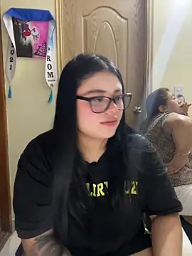 Snapshot of alissonfernandez_ chatting on 02.15.26 alissonfernandez online show from 02.15.26