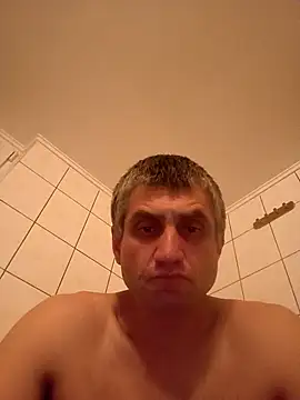 Snapshot of Gotowy40 chatting on 11.02.25 Gotowy40 online show from 11.02.25