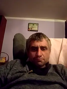 Snapshot of Gotowy40 chatting on 11.06.25 Gotowy40 online show from 11.06.25