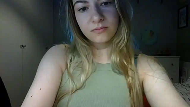 Snapshot of ROSIEx_sweet chatting on 05.28.26 ROSIEx sweet online show from 05.28.26