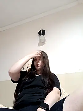 kila lo online show from 02.13.25