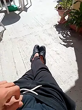 Snapshot of MrTamburine22 chatting on 10.02.25 MrTamburine22 online show from 10.02.25