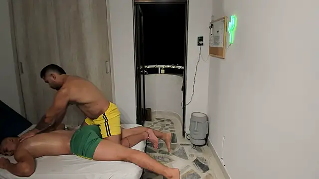 Snapshot of Travis_bakers chatting on 02.06.26 Travis bakers online show from 02.06.26