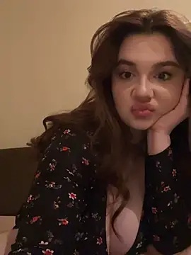 Snapshot of Dreamy_Kitty chatting on 01.29.25 Dreamy Kitty online show from 01.29.25