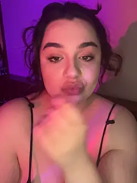 Dreamy Kitty online show from 04.28.26