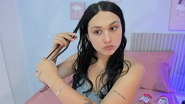 Snapshot of lana_boomer chatting on 06.19.26 lana boomer online show from 06.19.26