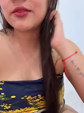 Snapshot of kiyomi-amour chatting on 01.08.25 kiyomi-amour online show from 01.08.25