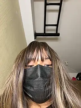 Snapshot of kiyomi-amour chatting on 02.05.25 kiyomi-amour online show from 02.05.25