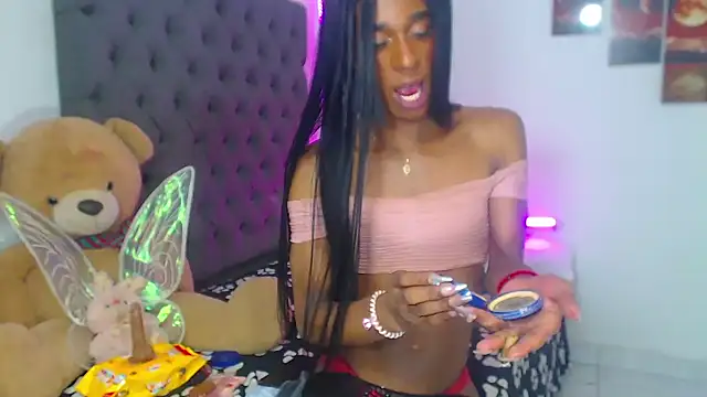 lucianadolll online show from 12.05.25