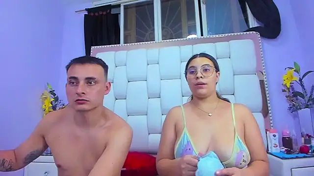 Snapshot of Salome_Moonn chatting on 10.19.25 Salome Moonn online show from 10.19.25