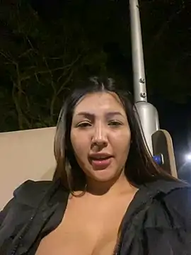 licky lu online show from 01.27.25