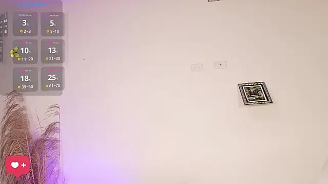 ViolettBrowns online show from 12.02.24