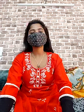 Snapshot of samosa73 chatting on 01.28.25 samosa73 online show from 01.28.25