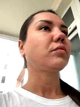 MiraMiss online show from 10.29.25