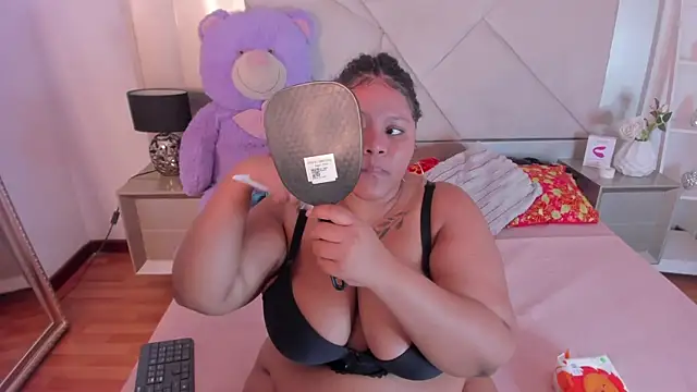 Snapshot of RAVENDIPAUL chatting on 01.05.25 RAVENDIPAUL online show from 01.05.25