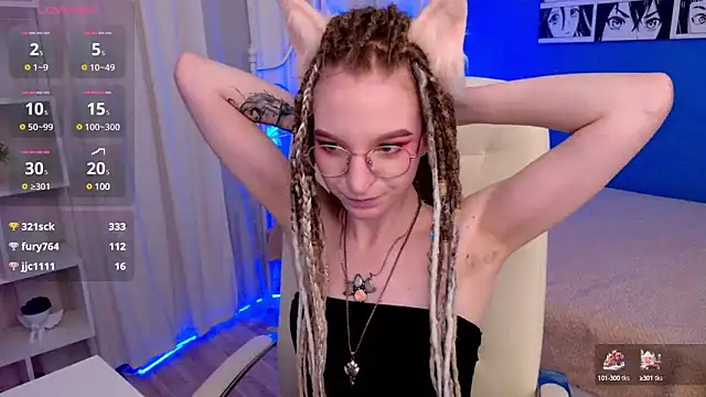 Snapshot of VioletShine chatting on 01.17.25 VioletShine online show from 01.17.25