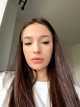 Snapshot of VixenAmour chatting on 10.01.25 VixenAmour online show from 10.01.25