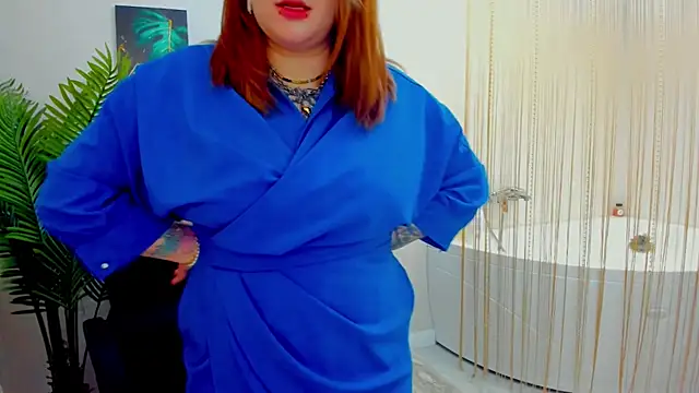 Snapshot of MoonLghte chatting on 02.13.25 MoonLghte online show from 02.13.25