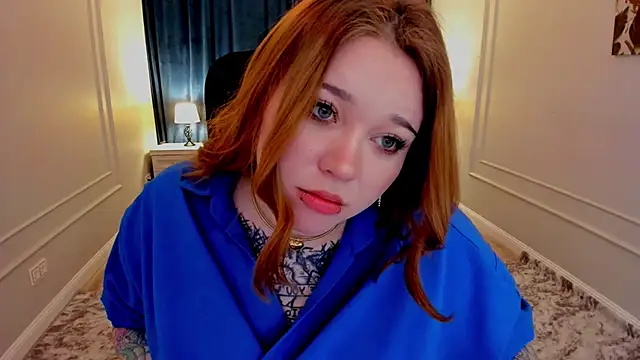 Snapshot of MoonLghte chatting on 02.13.25 MoonLghte online show from 02.13.25