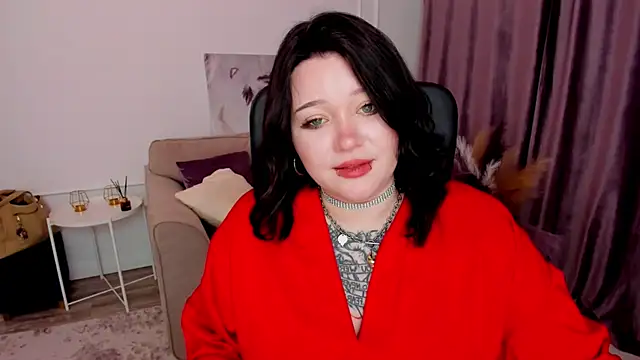 Snapshot of MoonLghte chatting on 02.19.25 MoonLghte online show from 02.19.25