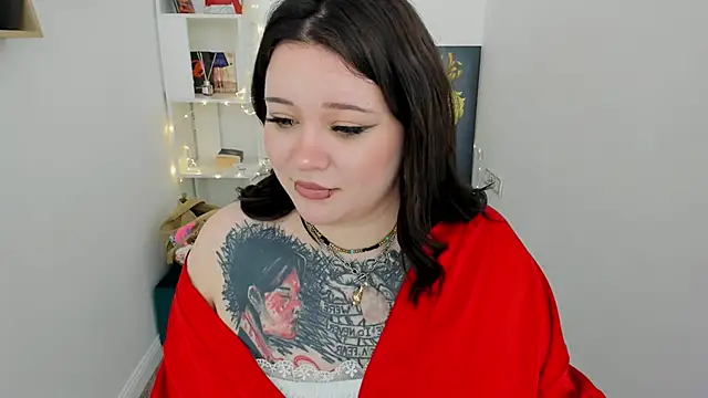 Snapshot of MoonLghte chatting on 02.28.25 MoonLghte online show from 02.28.25