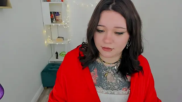 Snapshot of MoonLghte chatting on 02.28.25 MoonLghte online show from 02.28.25