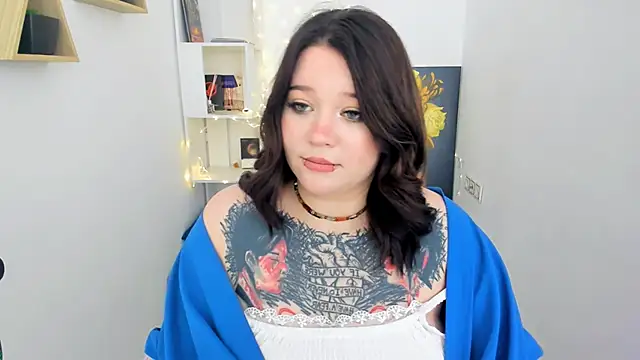 Snapshot of MoonLghte chatting on 03.14.25 MoonLghte online show from 03.14.25