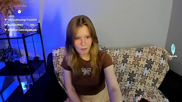 Snapshot of EvaStevs chatting on 12.29.24 EvaStevs online show from 12.29.24