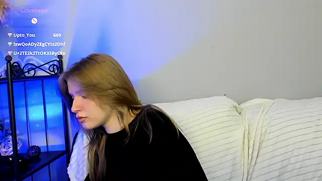 Snapshot of EvaStevs chatting on 01.06.25 EvaStevs online show from 01.06.25