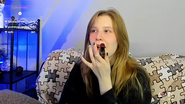 Snapshot of EvaStevs chatting on 01.18.25 EvaStevs online show from 01.18.25