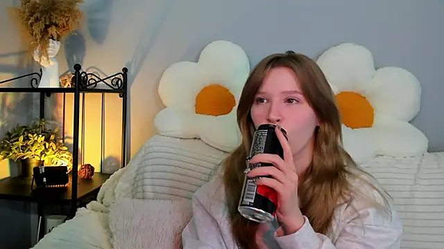 Snapshot of EvaStevs chatting on 02.03.25 EvaStevs online show from 02.03.25