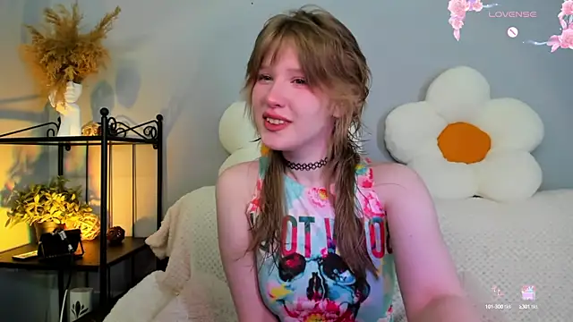 Snapshot of EvaStevs chatting on 02.16.25 EvaStevs online show from 02.16.25