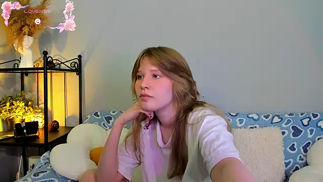 Snapshot of EvaStevs chatting on 02.24.25 EvaStevs online show from 02.24.25