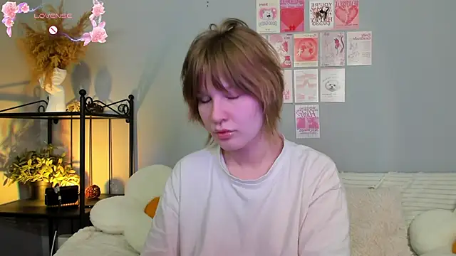 Snapshot of EvaStevs chatting on 03.09.25 EvaStevs online show from 03.09.25