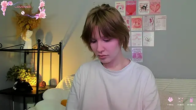 Snapshot of EvaStevs chatting on 03.09.25 EvaStevs online show from 03.09.25