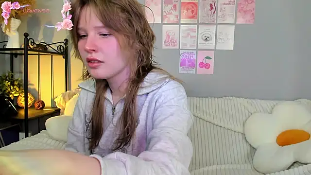 Snapshot of EvaStevs chatting on 03.15.25 EvaStevs online show from 03.15.25