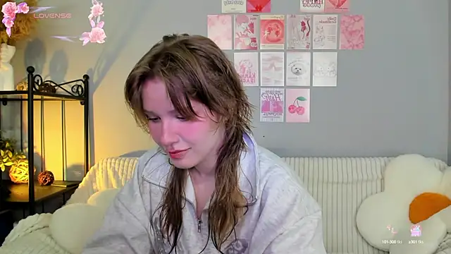 Snapshot of EvaStevs chatting on 03.16.25 EvaStevs online show from 03.16.25