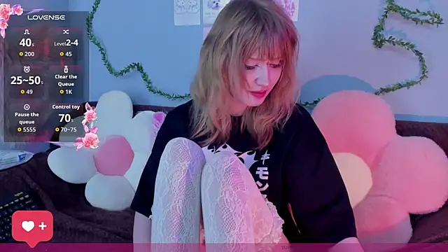 Snapshot of EvaStevs chatting on 02.15.26 EvaStevs online show from 02.15.26